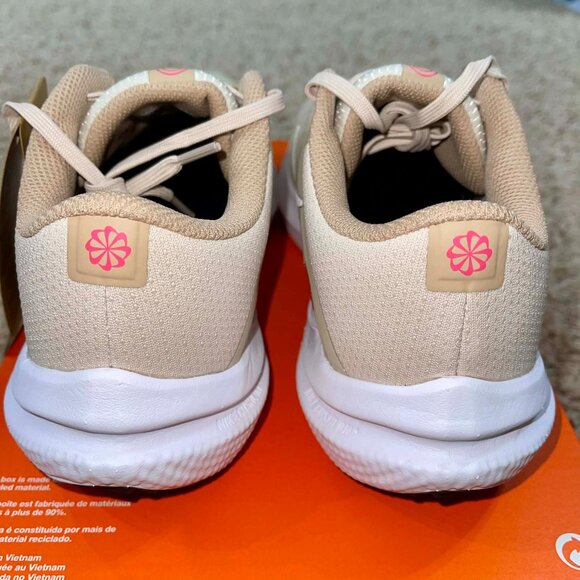 Nike Women’s Winflo 10 Road Running Shoes Sanddrift DV4023-100, Size 9.5 (New) - Picture 10 of 16